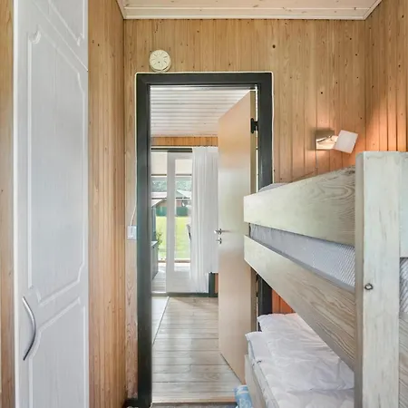 Awesome In With Kitchen Holiday home